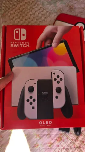 Nintendo Switch OLED Desbloqueado 512gb + Controles extras