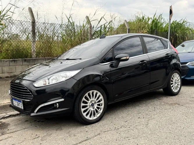 Ford Fiesta Titanium 1.6 16V Flex Mec. 2014