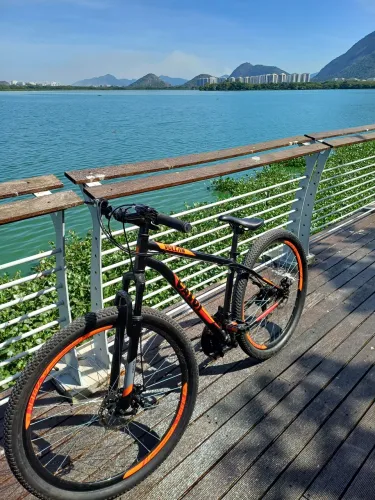 Bicicleta Caloi Vulcan Aro 29 Mountain Bike 21 Marchas Freio À Disco