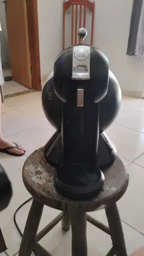 MÁQUINA DE CAFÉ DOLCE GUSTO