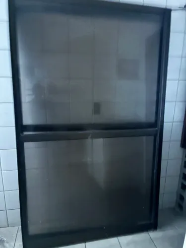 Esquadria de Alumínio (Porta-Varanda) 2,60x2,10