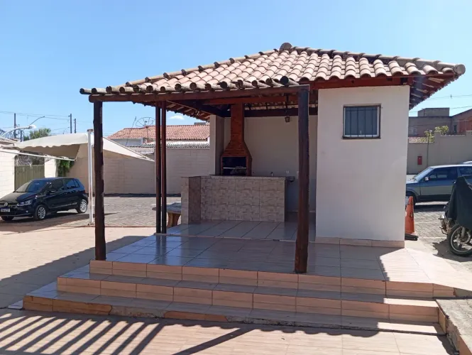 Apto Terreo Sao Judas,Lotação na porta,Ótimo acesso centro da cidade ..174.900.00