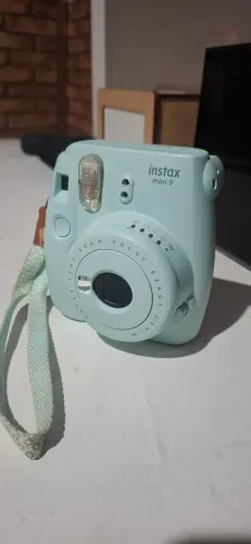 Câmera instax