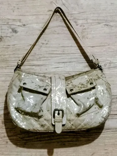 Bolsa Grande 44 x 23 cm em Camurça marca LaJut