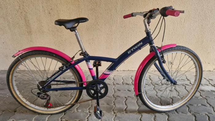 BICICLETA 24" B-TWIN COM 7 VELOCIDADES E KIT SHIMANO