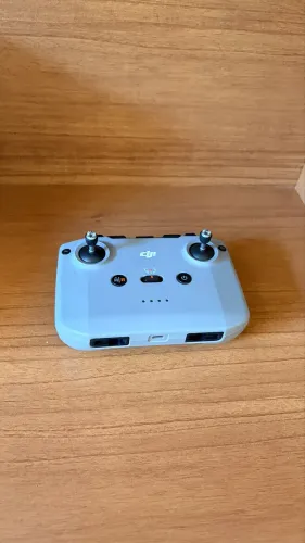 Drone DJI Neo Fly More Combo BR + 2 Bateria...