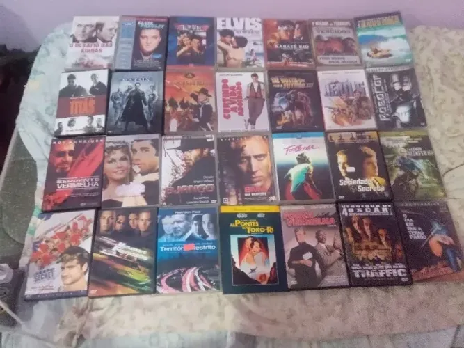 Estou vendendo essas fitas dvd tudo bom,clássico vários estilos 