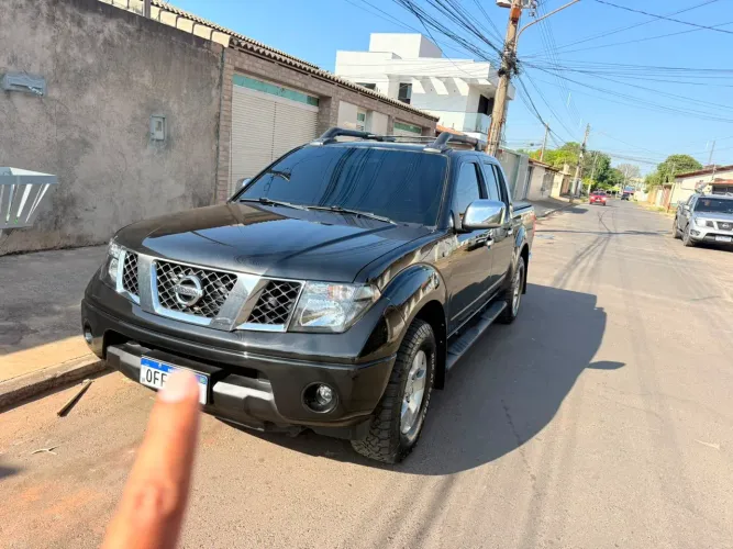 Nissan Frontier LE Attack CD 4X4 2.5 TB Die.aut 2012