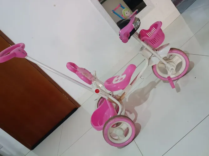 Triciclo infantil