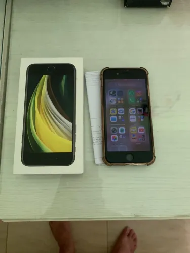 iPhone SE 128GB Conservado - Caixa Original e Touch ID
