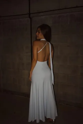 vestido longo com fenda