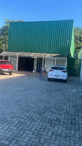 Galpão/Depósito/Armazém e 2 banheiros para Alugar, 400 m² Rio tavares