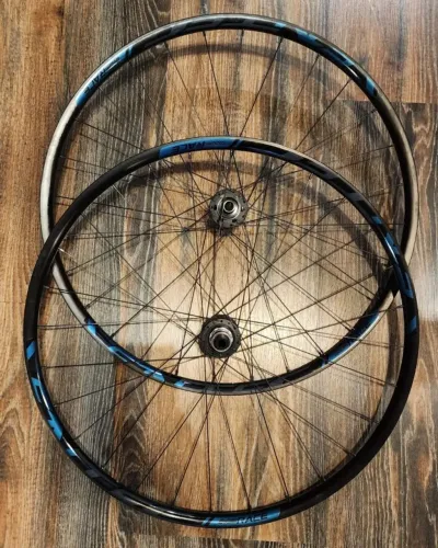 Rodas Sentec Race Tlr 29 Boost Padrão Xd Tubeles Centerlock