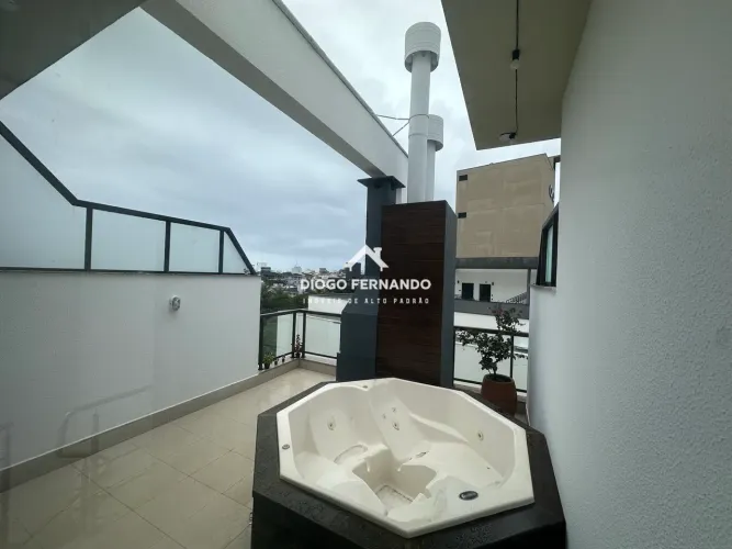 Apartamento Duplex no Novo Campeche a 250m da Praia com Jacuzzi e Terraço Privativo