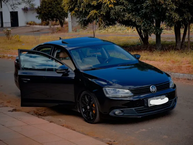 Volkswagen Jetta Comfortline 2.0 T.flex 8V 4P Tipt. 2013