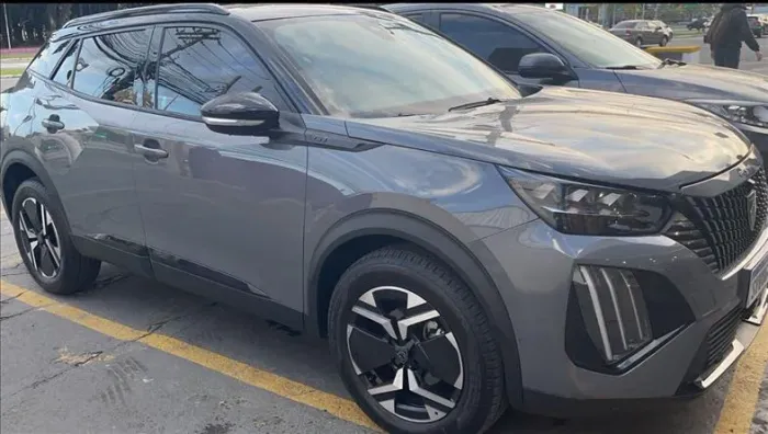 Peugeot 2008 GT 1.0 Turbo Flex 5P Aut. 2025