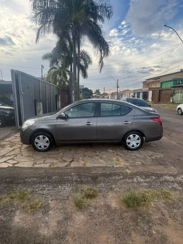 Nissan Versa SV 1.6 16V Flex Fuel 4P Mec. 2013