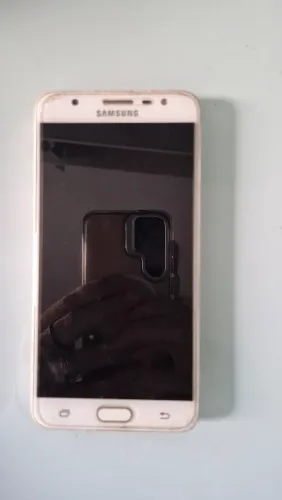 Samsung J7