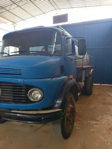 Caminhão pipa 1316 1977