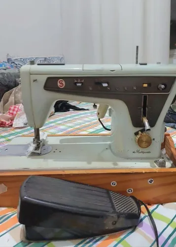 Máquina Singer