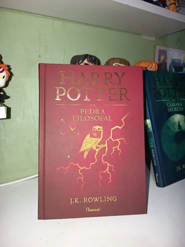 LIVRO HARRY POTTER E A PEDRA FILOSOFAL CAPA DURA