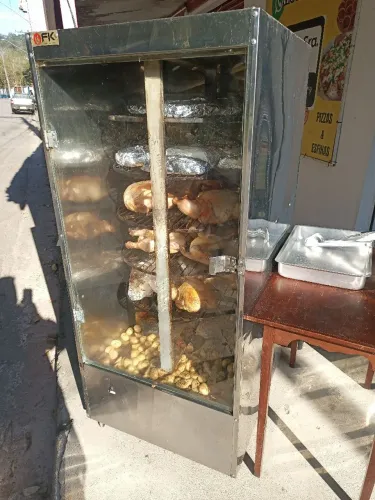 Máquina de frango assado