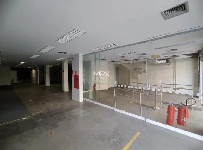 Salão para alugar em Piracicaba, Centro, com 637.2 m²