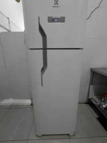 Refrigerador Electrolux Duplex Frost Free