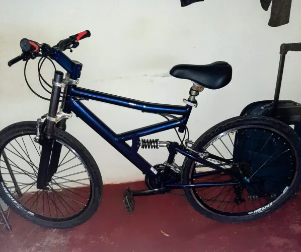 Bicicleta aro 26 com amortecedor 