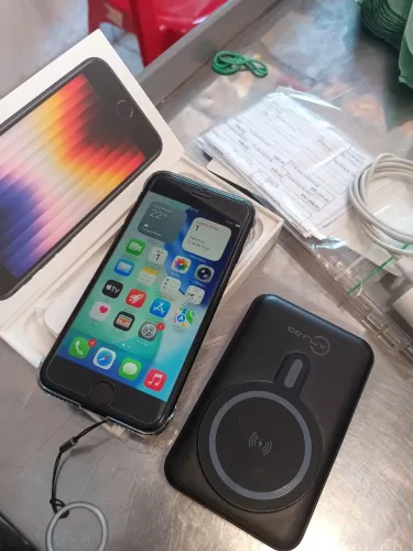 iPhone SE 3 2022 5G