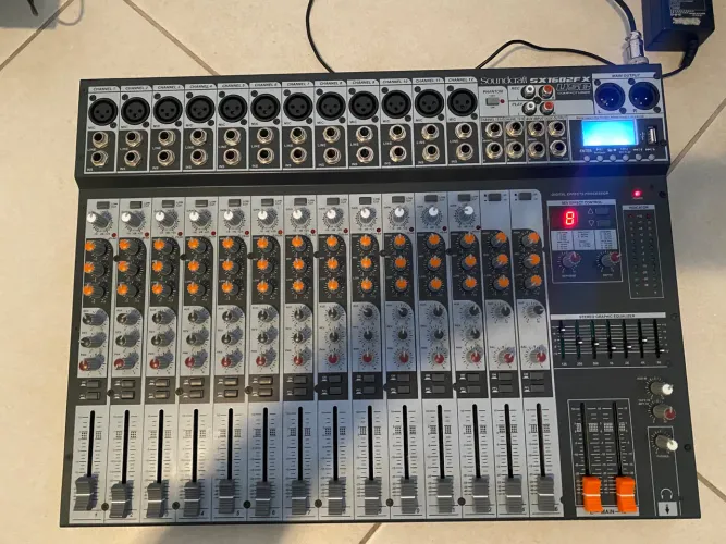 Mesa de som analógica soundcraft SX1602FX USB