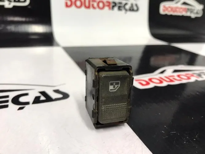 Botão De Vidro Elétrico Vw Santana Quantum 93 96 3259598518