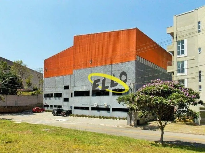 Centro Emp. Raposo Tavares (Km 43) - Galpão novo, 50% de entrada!