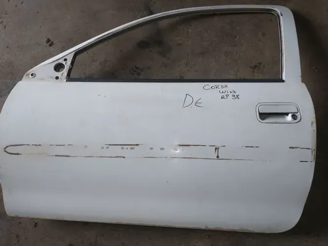 Porta dianteira esquerda Corsa Wind 98 2p
