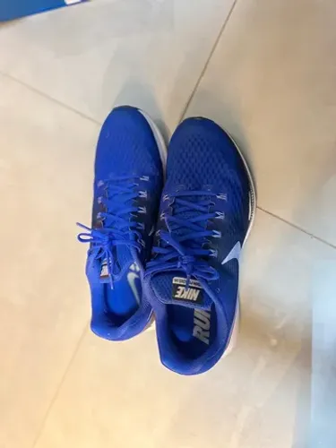 Tênis NIKE
