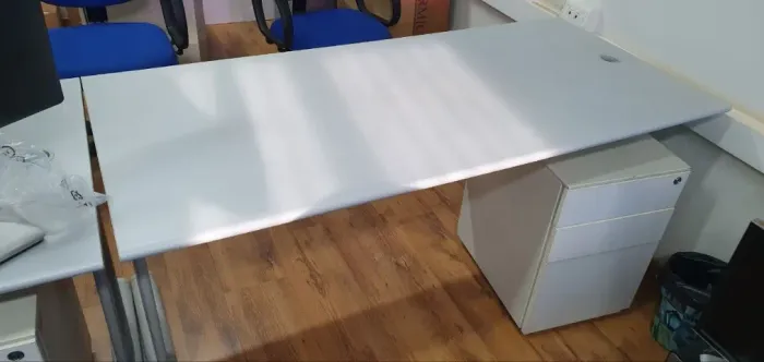 Mesa de escritório (oportunidade)