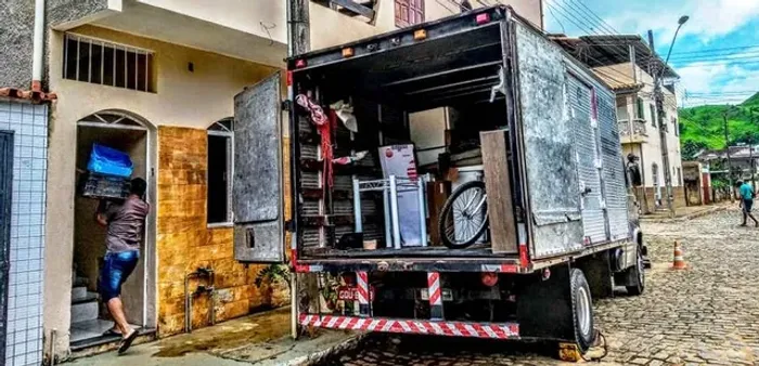 transporte de cargas e mudanças log