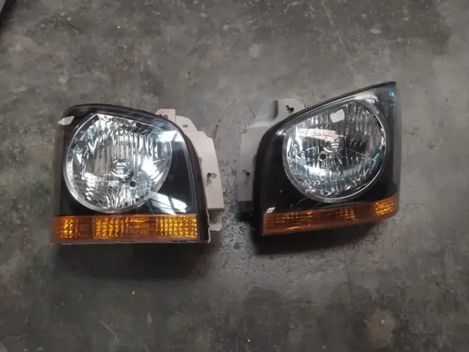 Farol Kia Bongo 2000 2001 2002 2003 2004