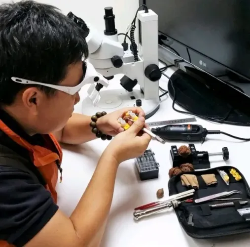* lupa de cabeça com estojo de 5 lentes