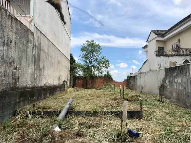 Bairro Silvestre Terreno Campo Grande 9x25 com RGI - Oportunidade!