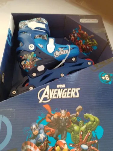 1 Par de patins inline 2 em 1 Avengers. Tam 34