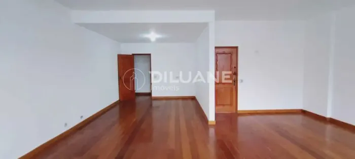 Apartamento 3 quartos / Copacabana