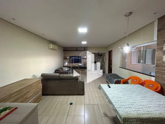 Casa com 3 dormitórios à venda, 200 m² por R$ 530.000,00 - Vila Nova - Jaú/SP