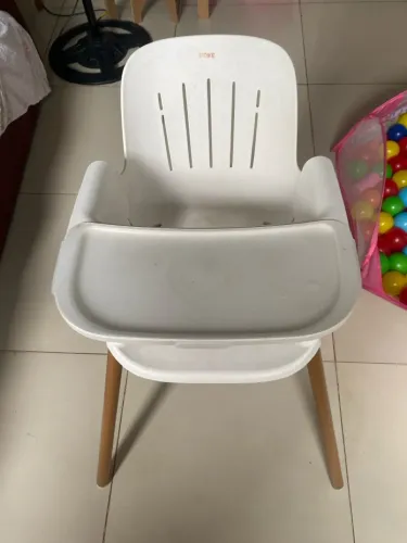 Cadeira de alimentação infantil 
