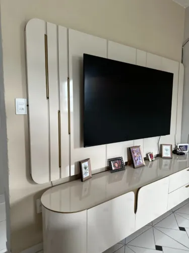 Painel + Rack Celine 2,41m 100% MDF