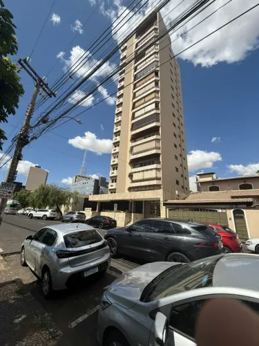 Vendo Centro Apartamento altíssimo padrão 330 m² Rua Cipriano Del Fávero 300