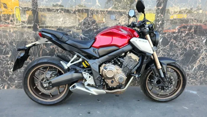 HONDA CB650R 