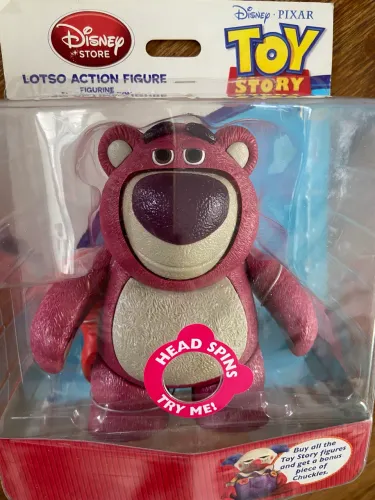 Lotso Action Figure - Aperta a barriga e o nariz roda 