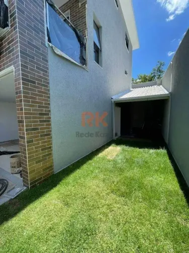 Casa geminada à venda, 3 quartos, 1 suíte, 4 vagas, Cabral - Contagem/MG