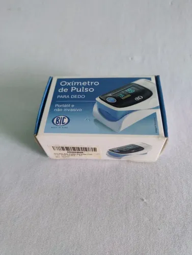 Oxímetro de pulso para dedo Bic YK80B novo 